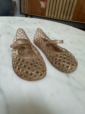 Preowned Old Navy Gold Glitter Jelly Mary Jane Flats
